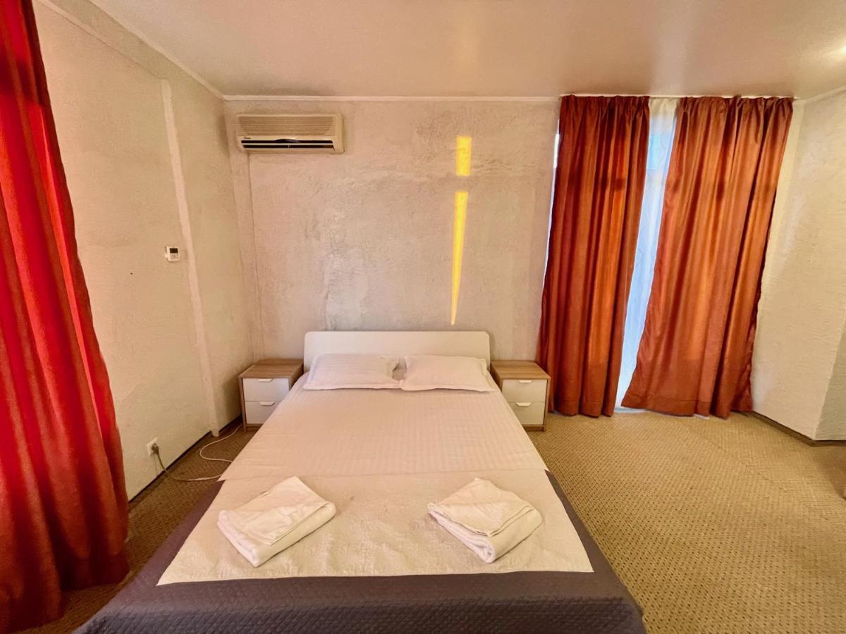 Hotel Mon Caprice