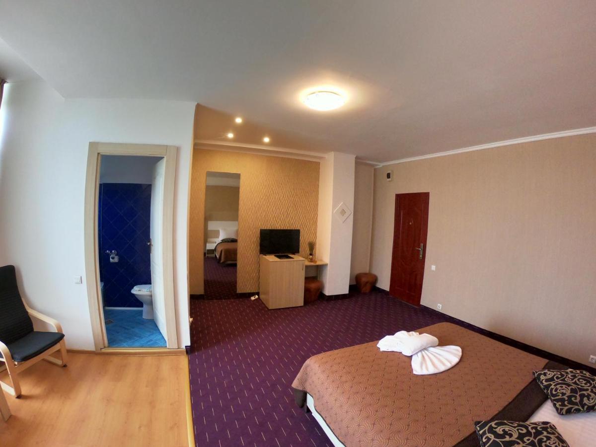 Mon Caprice Hotel
